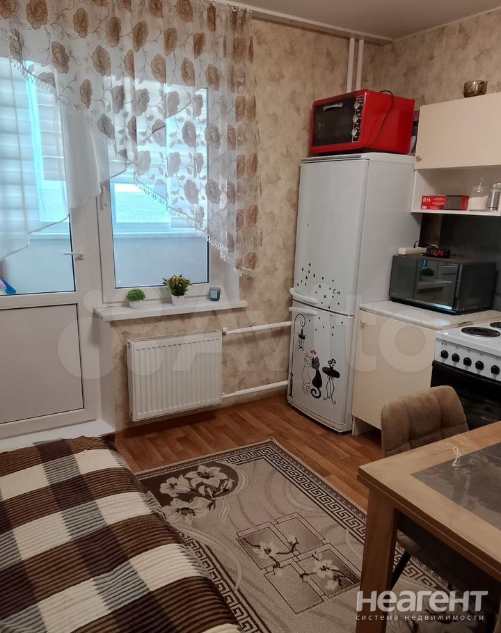 Продается 1-комнатная квартира, 37,7 м²