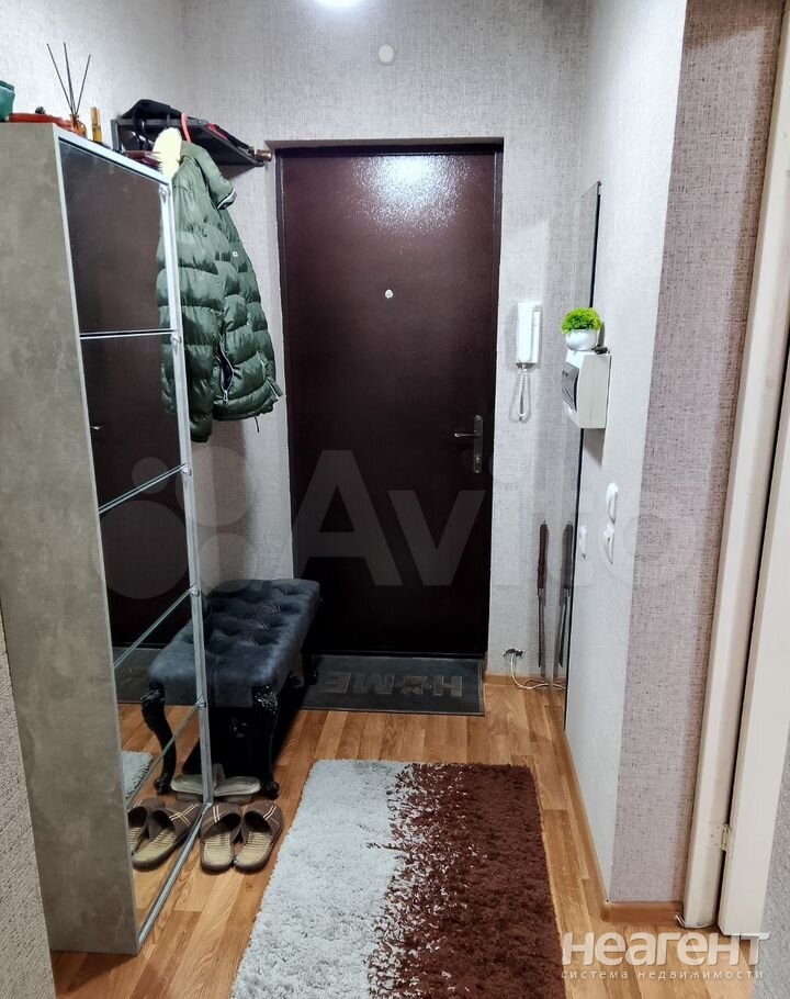 Продается 1-комнатная квартира, 37,7 м²