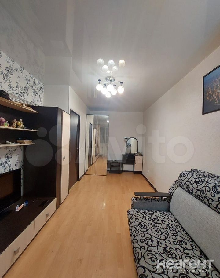 Продается 1-комнатная квартира, 30,4 м²