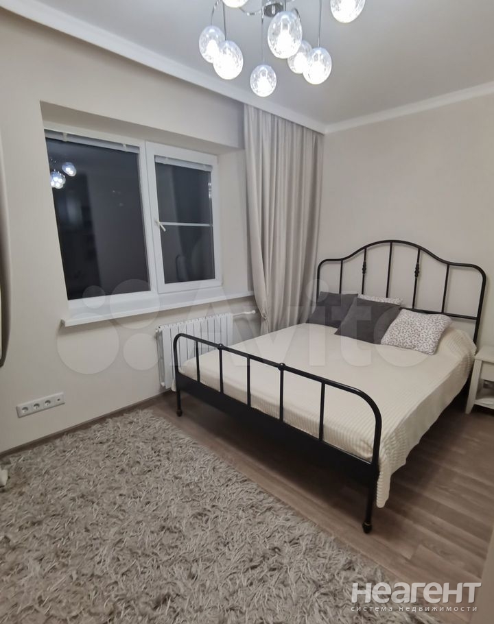 Продается Многокомнатная квартира, 96,3 м²