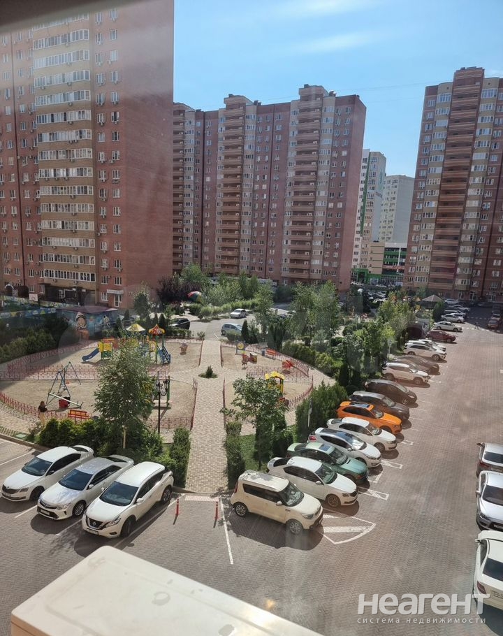 Сдается 2-х комнатная квартира, 63 м²