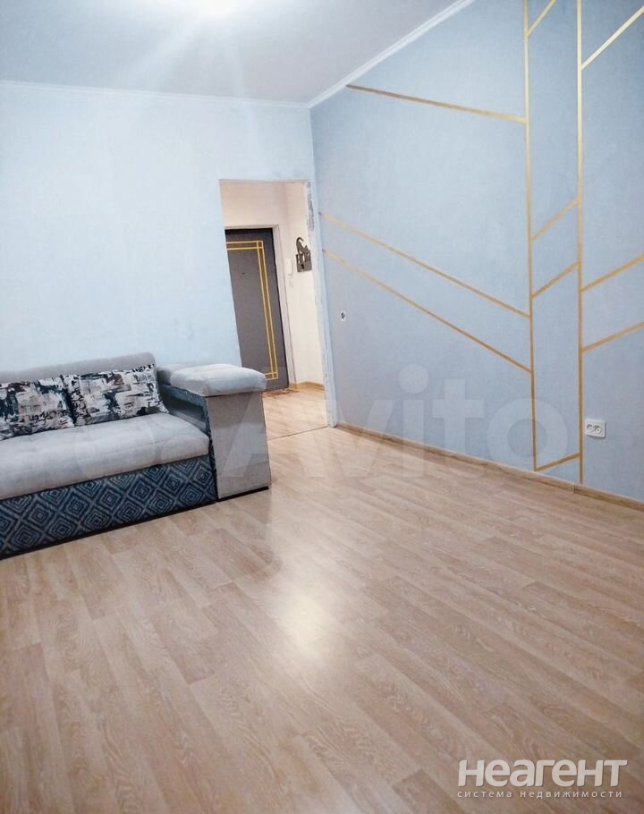 Продается 1-комнатная квартира, 34 м²