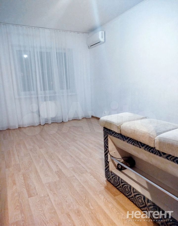 Продается 1-комнатная квартира, 34 м²