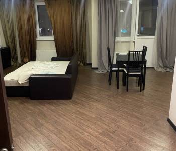 Сдается 1-комнатная квартира, 56 м²