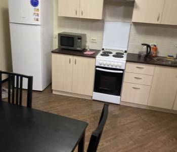 Сдается 1-комнатная квартира, 56 м²