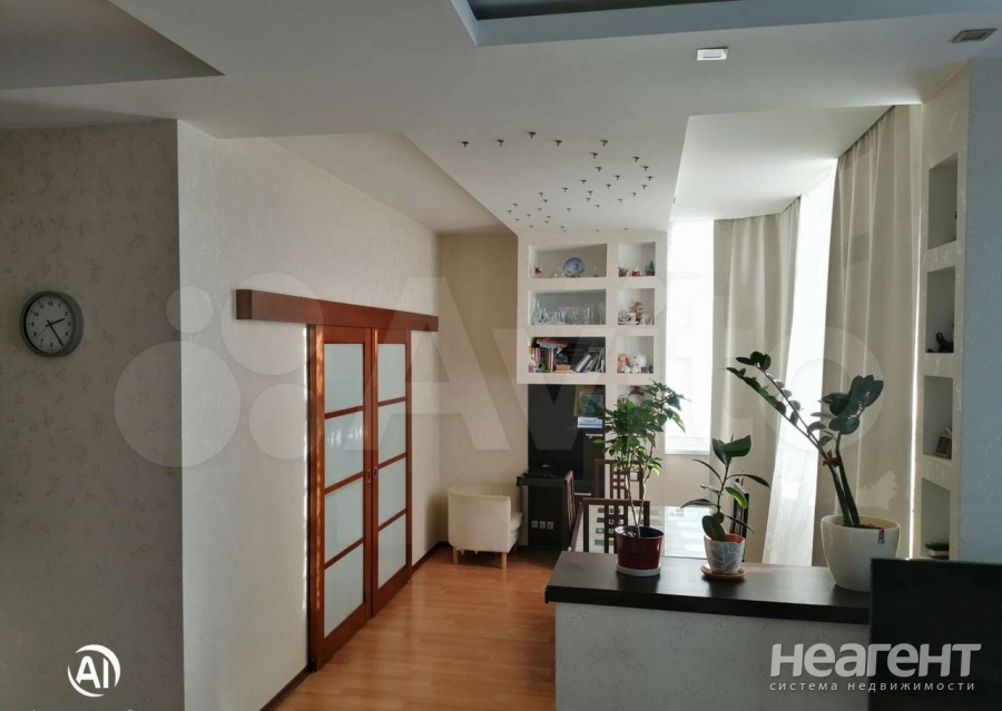 Продается 1-комнатная квартира, 78 м²