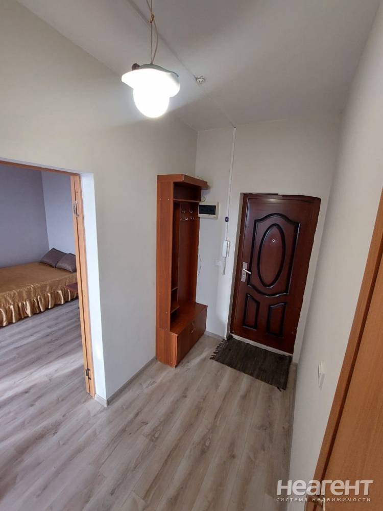 Сдается 1-комнатная квартира, 41 м²