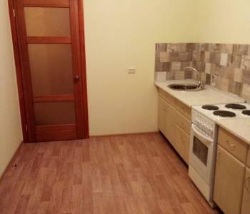 Продается 1-комнатная квартира, 35 м²