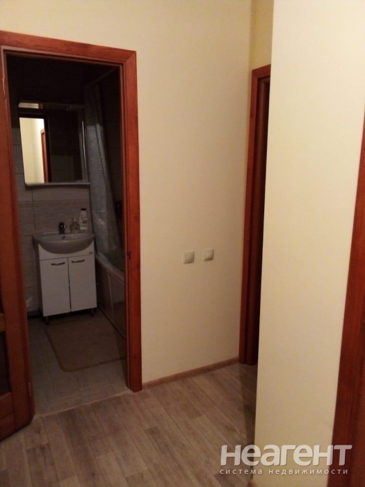 Продается 1-комнатная квартира, 35 м²