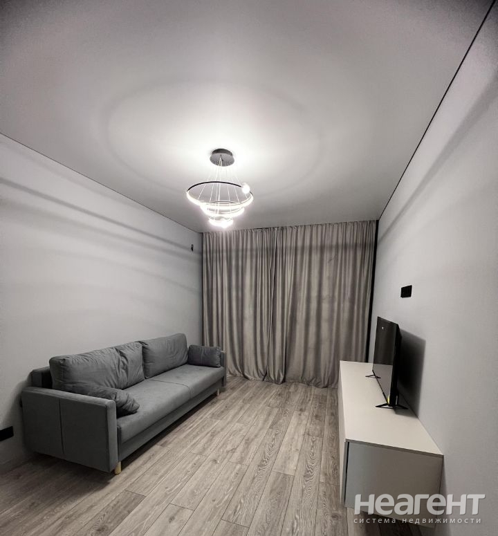 Сдается 1-комнатная квартира, 40 м²