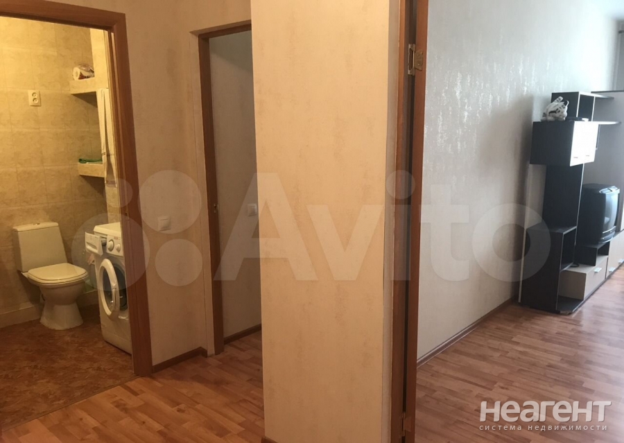 Сдается 1-комнатная квартира, 45 м²