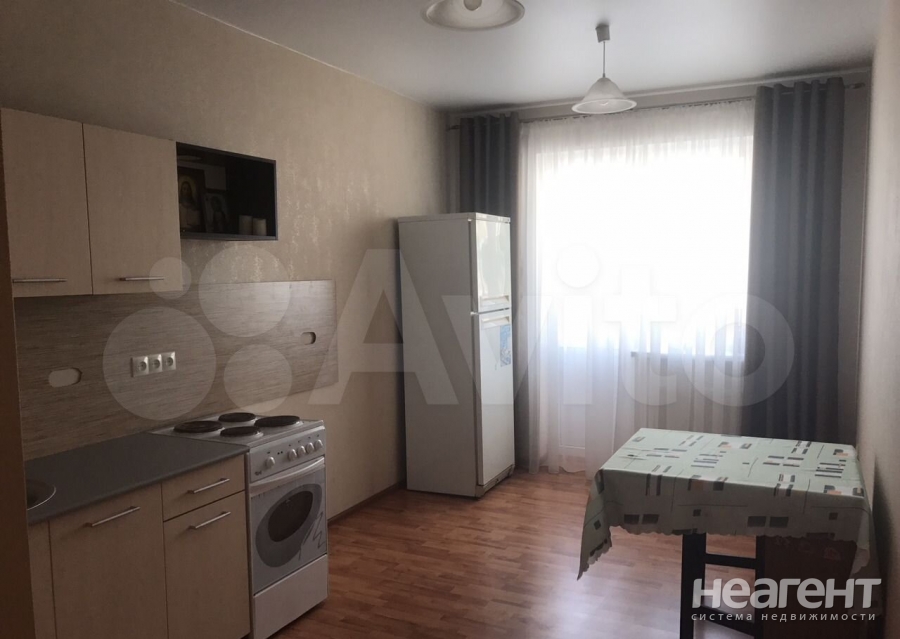 Сдается 1-комнатная квартира, 45 м²