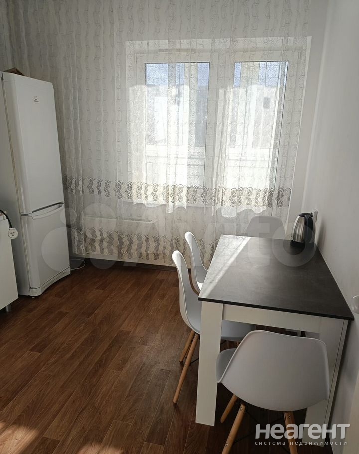 Продается 1-комнатная квартира, 35,8 м²