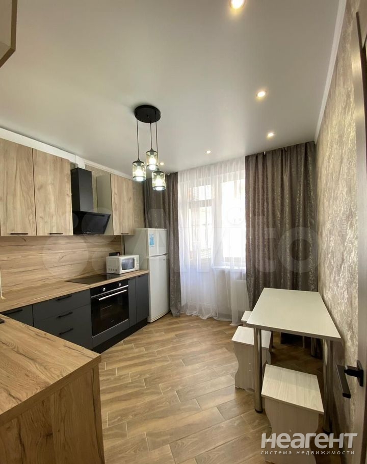 Продается 2-х комнатная квартира, 56 м²