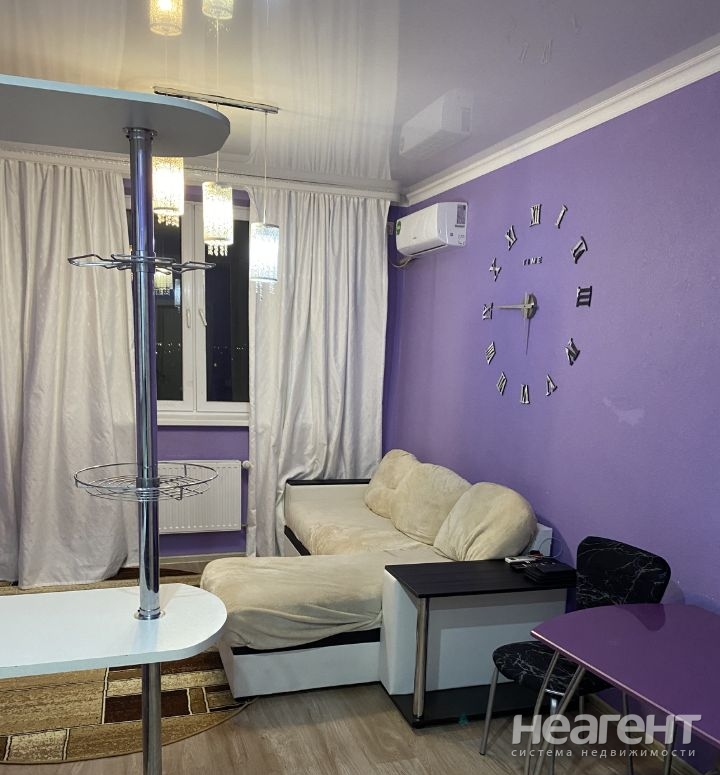 Сдается 1-комнатная квартира, 45 м²