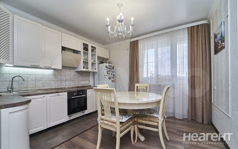 Продается 2-х комнатная квартира, 56,5 м²