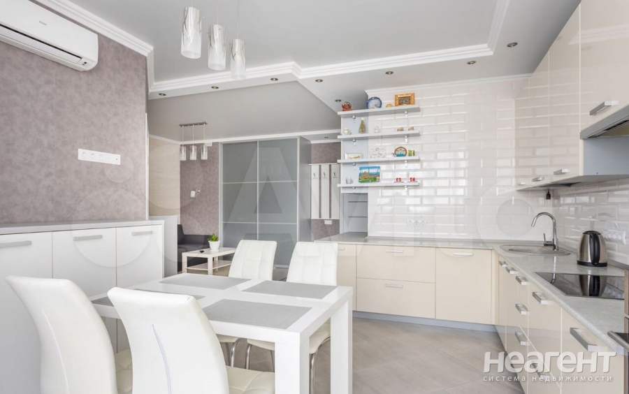 Продается 1-комнатная квартира, 46,6 м²