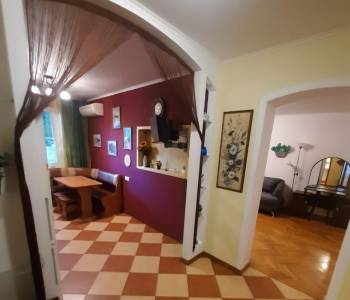 Продается 2-х комнатная квартира, 56 м²