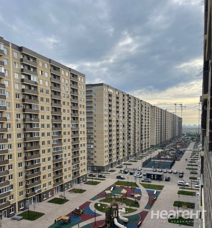 Сдается 1-комнатная квартира, 40 м²