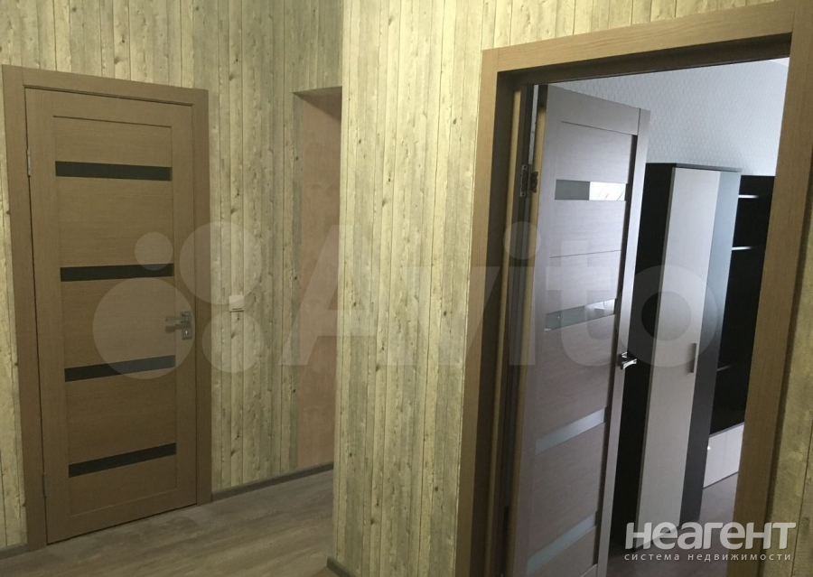 Сдается 1-комнатная квартира, 42,2 м²