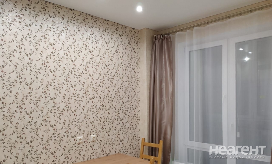 Сдается 1-комнатная квартира, 39,4 м²