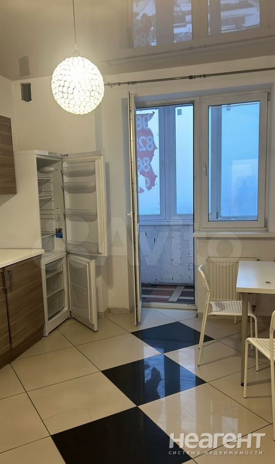 Сдается 1-комнатная квартира, 44 м²