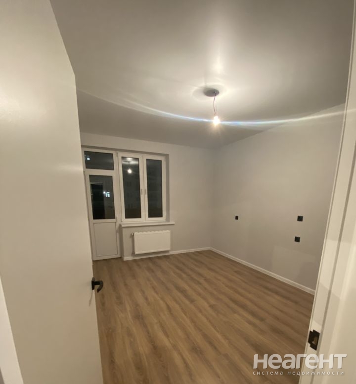 Сдается 1-комнатная квартира, 39 м²