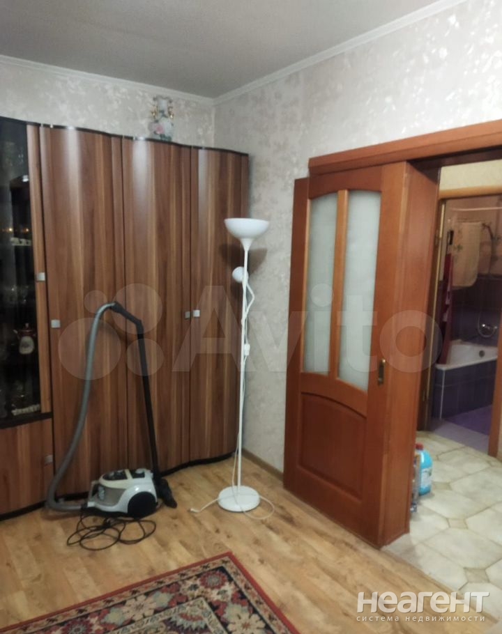 Продается 1-комнатная квартира, 35 м²