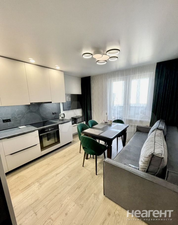 Продается 2-х комнатная квартира, 65,8 м²