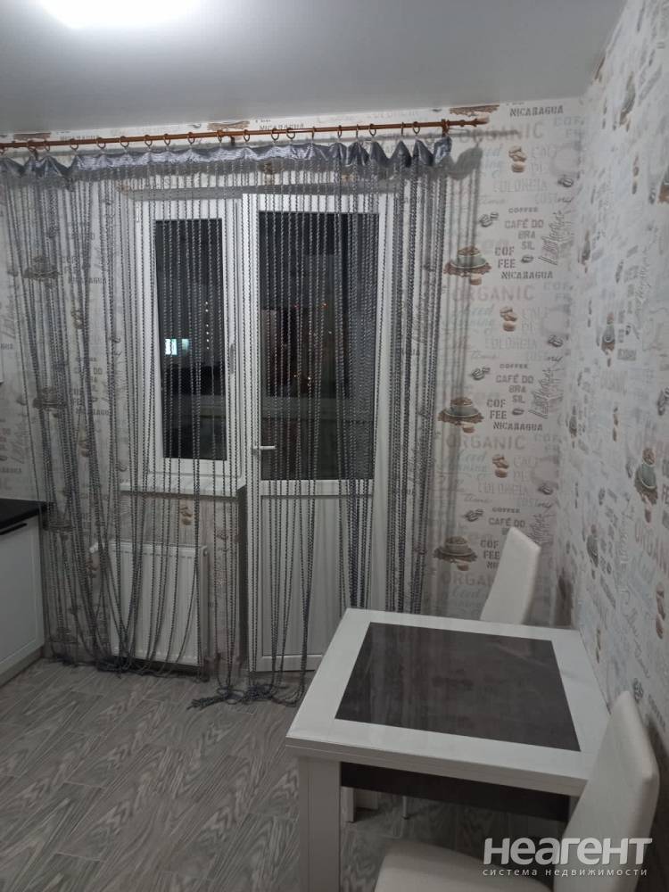 Сдается 2-х комнатная квартира, 56 м²