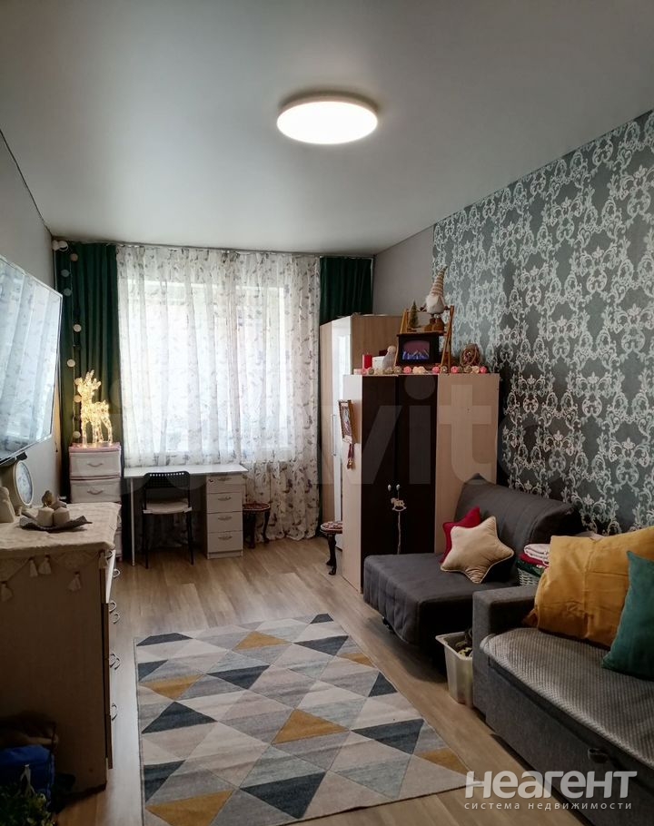 Продается 1-комнатная квартира, 42,1 м²