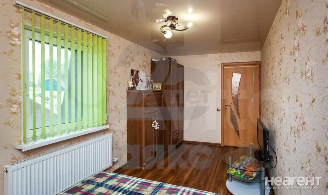 Продается Многокомнатная квартира, 81 м²