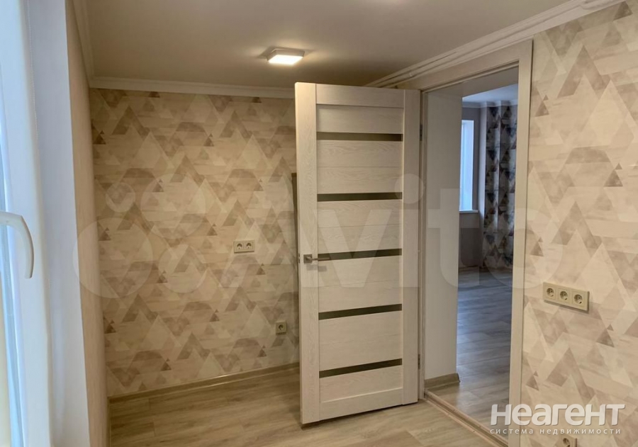 Продается 1-комнатная квартира, 27 м²