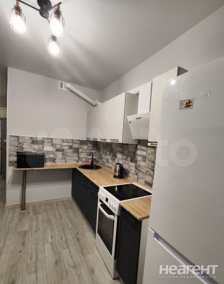 Сдается 1-комнатная квартира, 32 м²