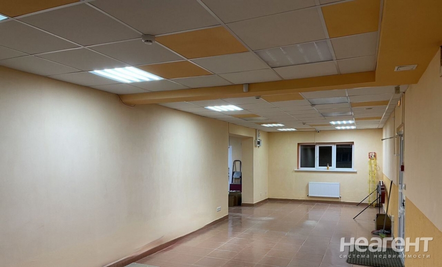 Продается 1-комнатная квартира, 83 м²