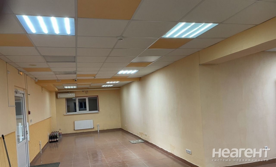 Продается 1-комнатная квартира, 83 м²