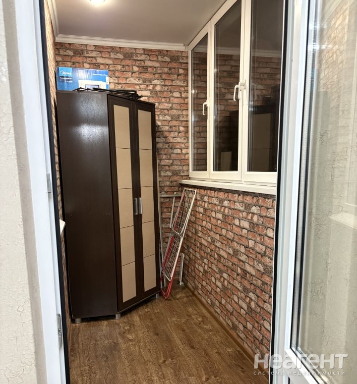 Сдается 1-комнатная квартира, 38 м²