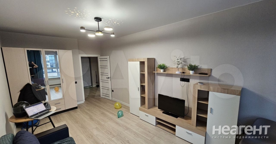 Сдается 1-комнатная квартира, 40 м²