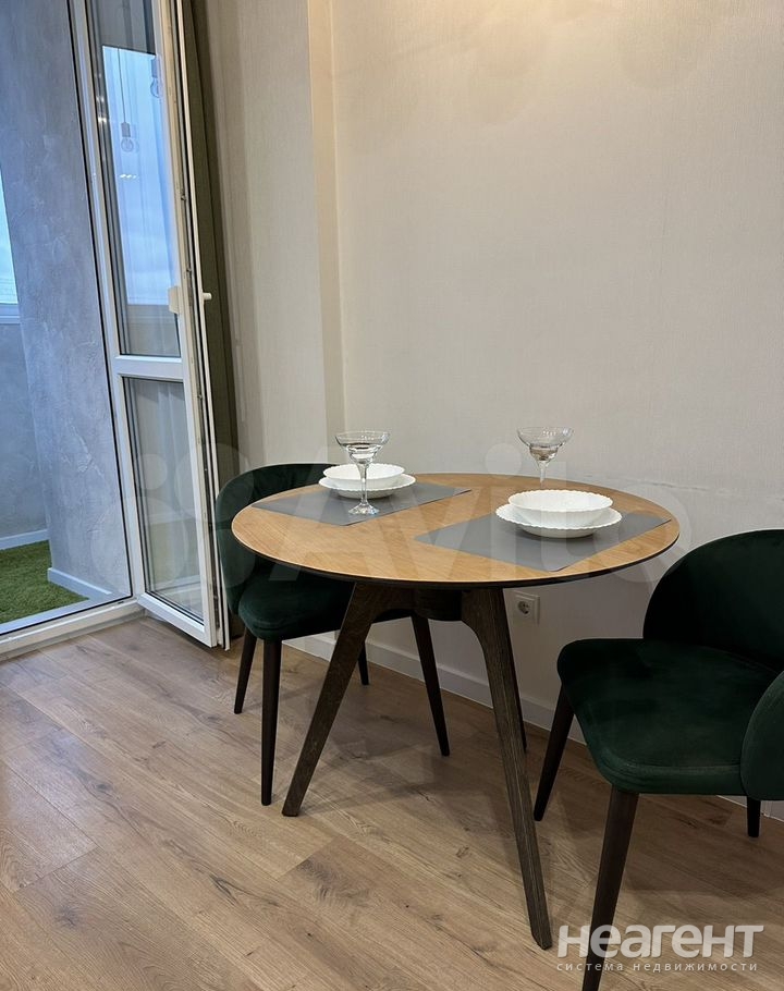 Сдается 1-комнатная квартира, 37,5 м²