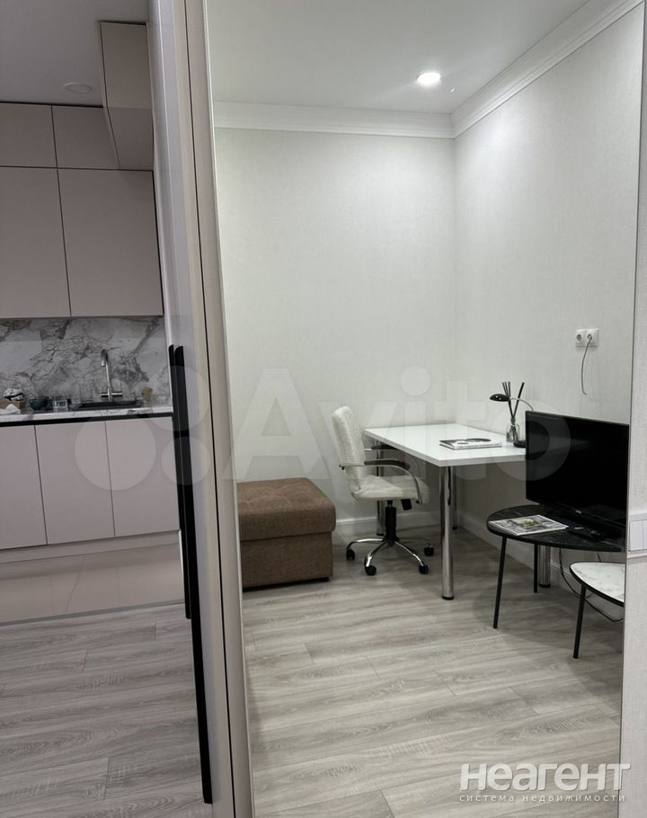 Продается 1-комнатная квартира, 43,1 м²