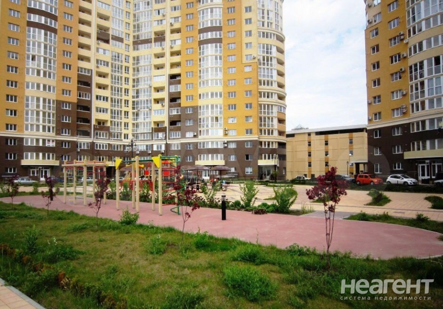 Продается 2-х комнатная квартира, 97 м²