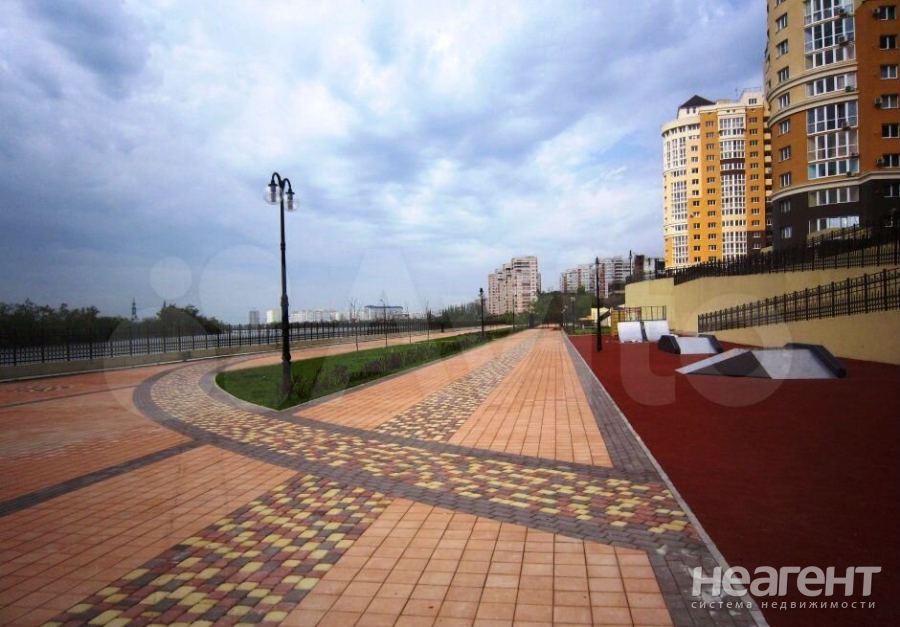 Продается 2-х комнатная квартира, 97 м²