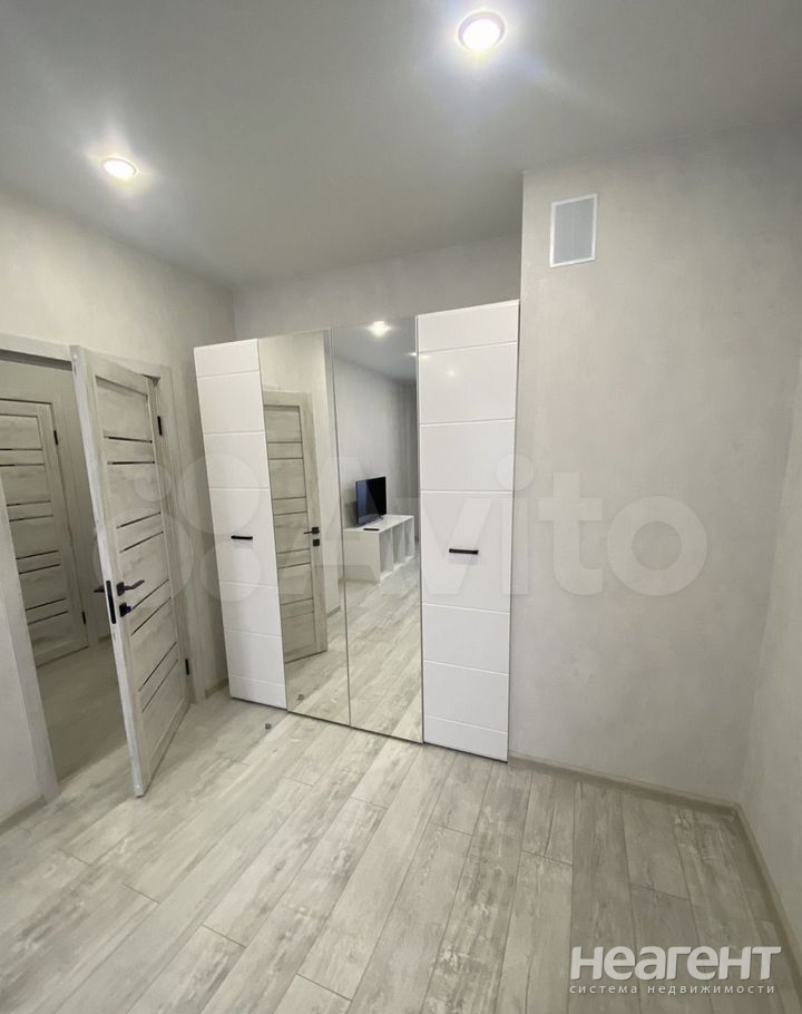 Сдается 1-комнатная квартира, 40 м²