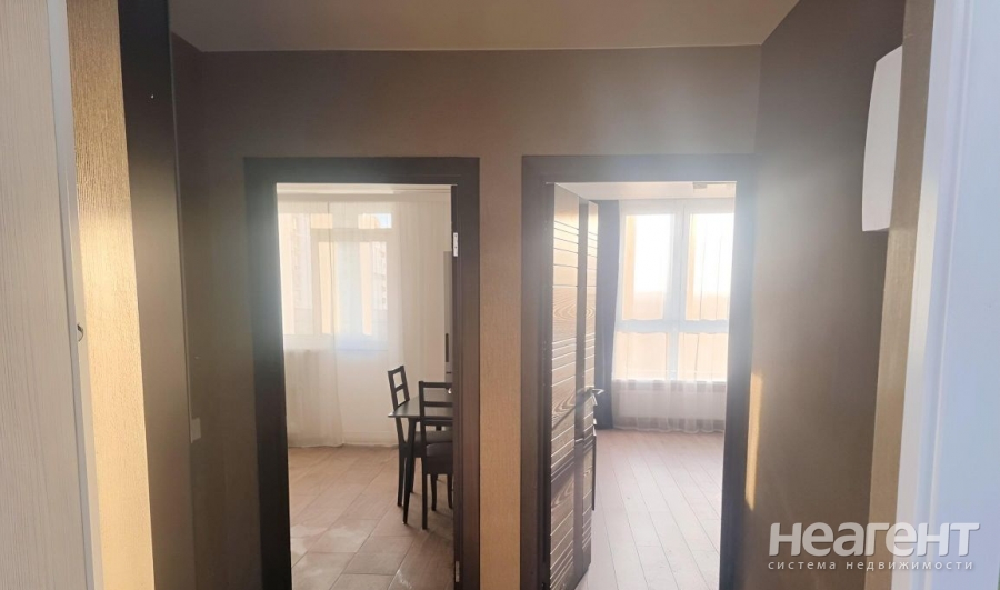 Сдается 1-комнатная квартира, 40 м²