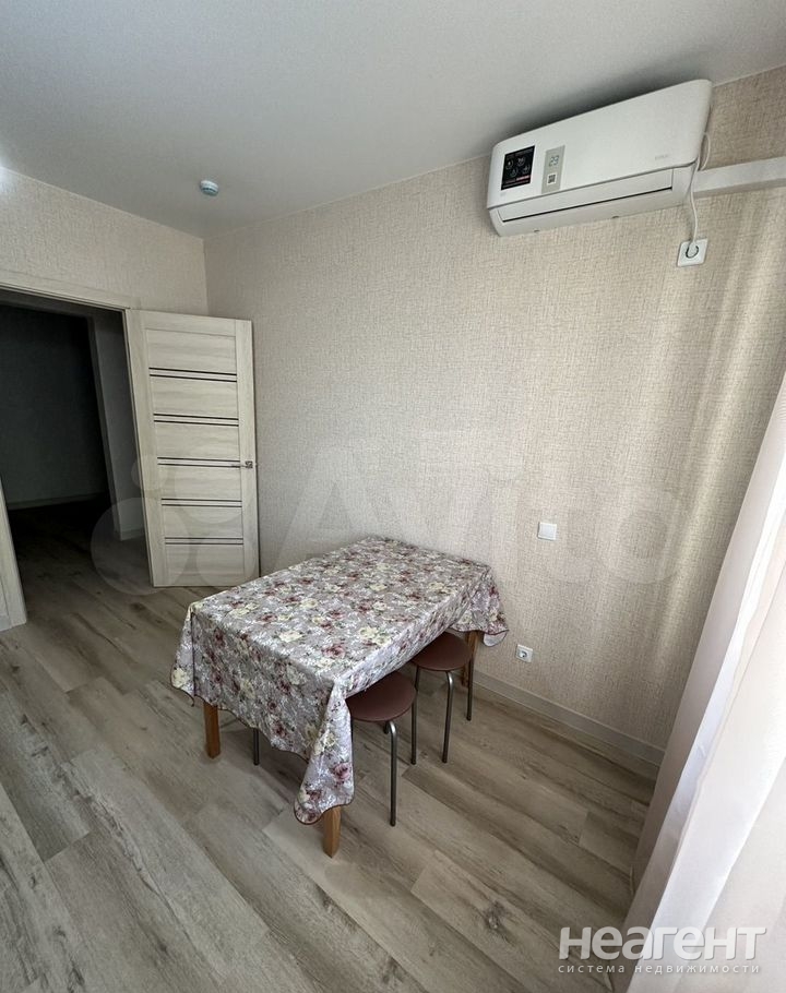 Сдается 2-х комнатная квартира, 66 м²