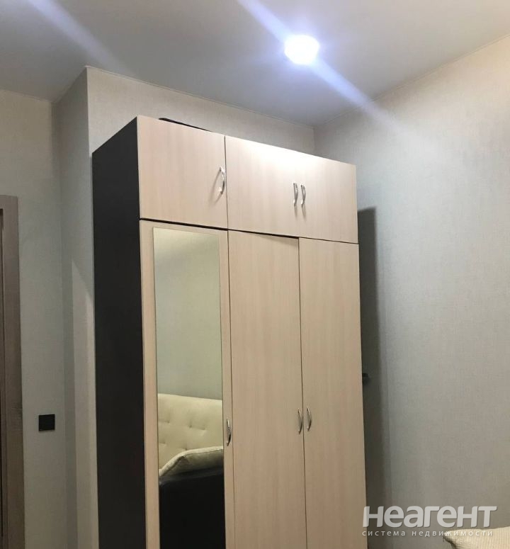 Сдается 1-комнатная квартира, 39 м²