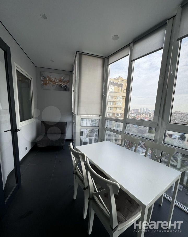 Сдается 1-комнатная квартира, 55 м²