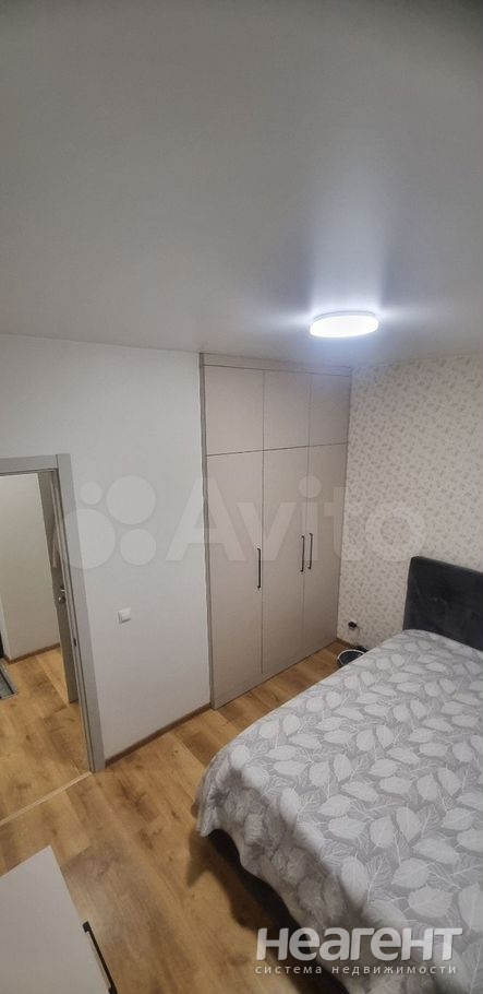 Продается 1-комнатная квартира, 34 м²