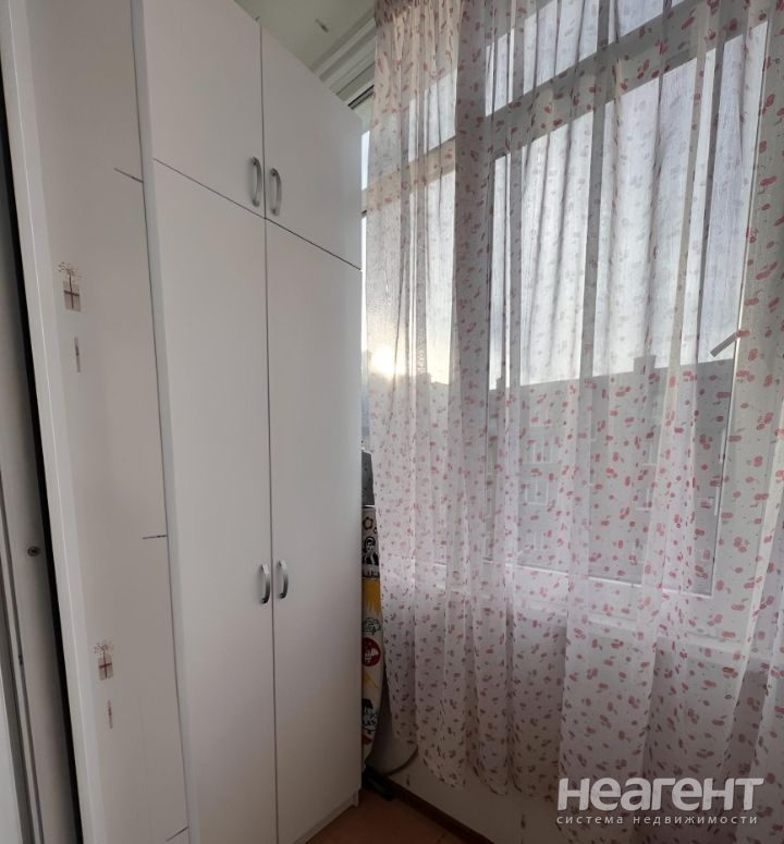 Продается 1-комнатная квартира, 37,6 м²