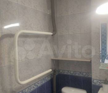 Продается Многокомнатная квартира, 61 м²